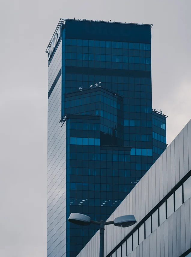 COMMERCIAL STRUCTURES